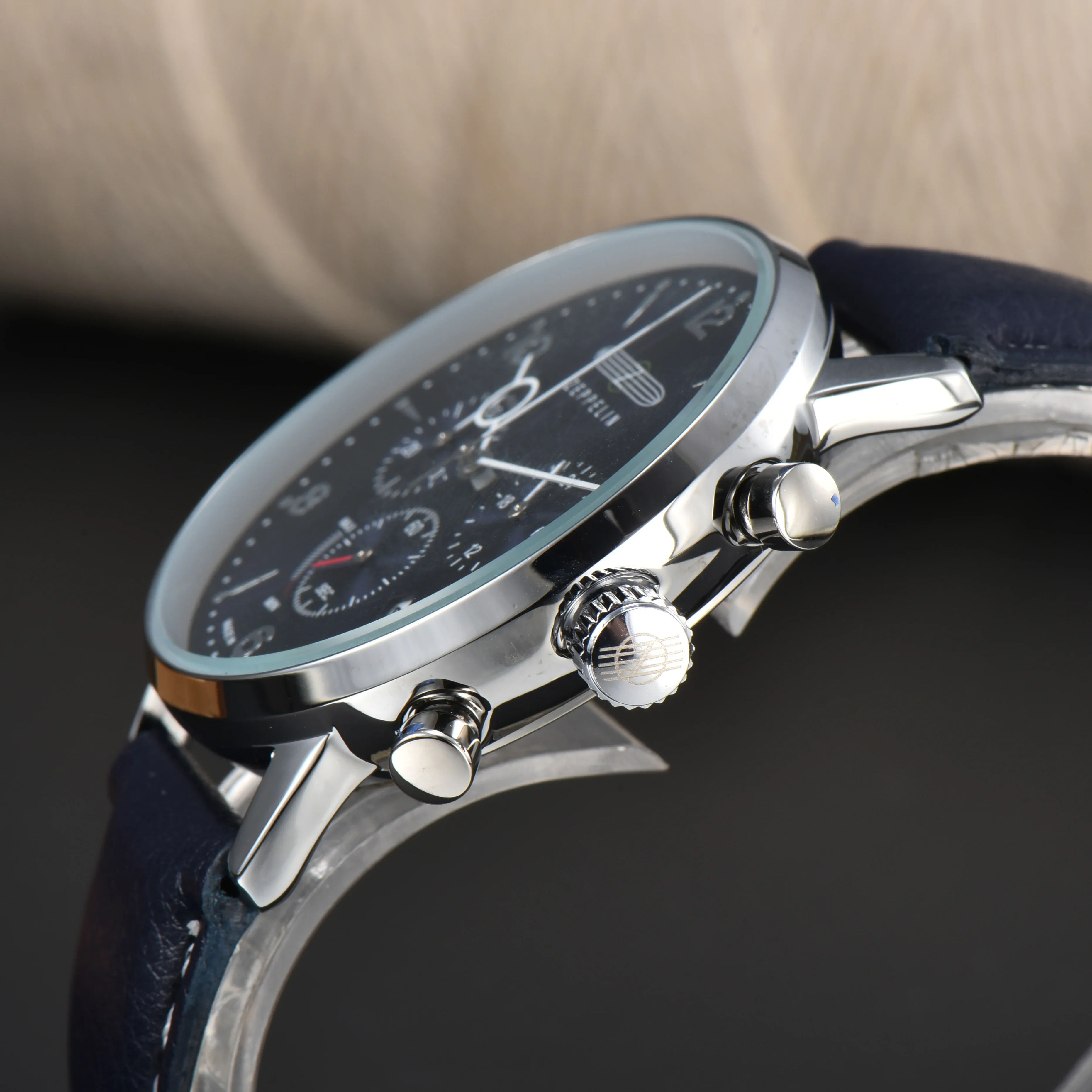 Reloj clásico de cuarzo ZEPPEL - Luxury Watch Price reseña y precio