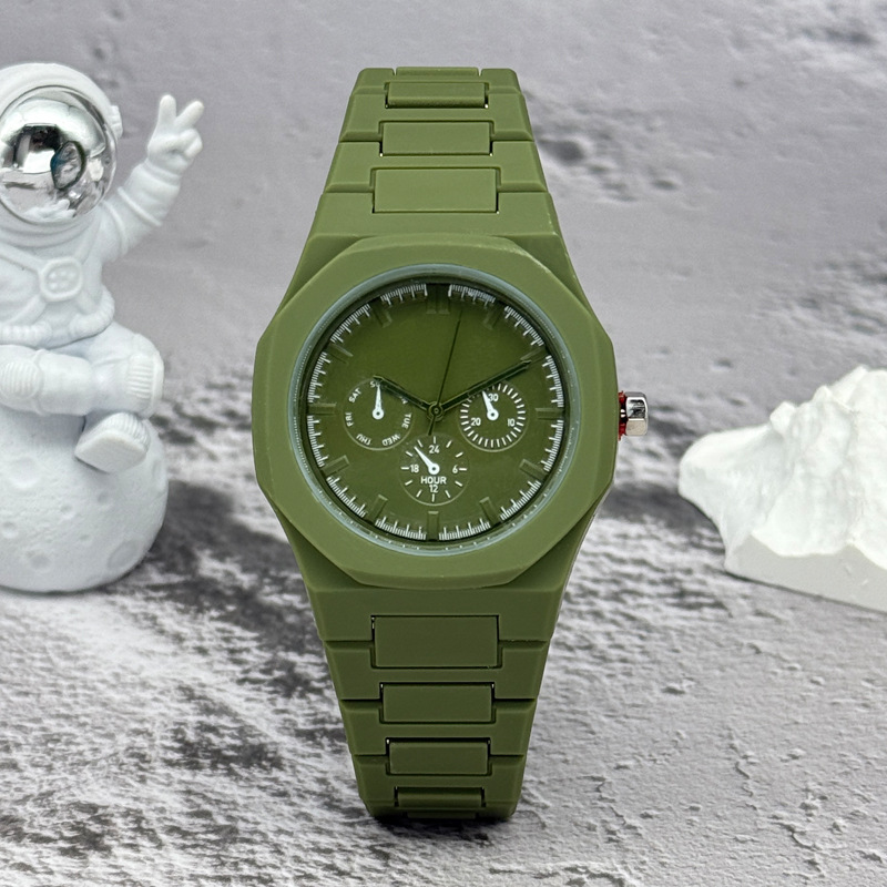 Reloj de pulsera de cuarzo de  - Luxury Watch Price reseña y precio